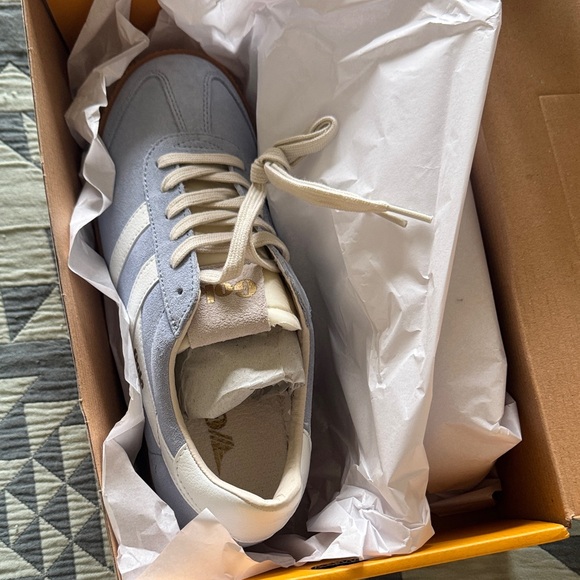 Gola Air/White Casual Sneakers - Picture 2 of 5